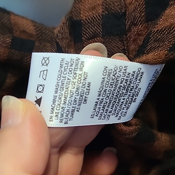 Beach lunch lounge brand lady's shirt - Picture 5 of 7